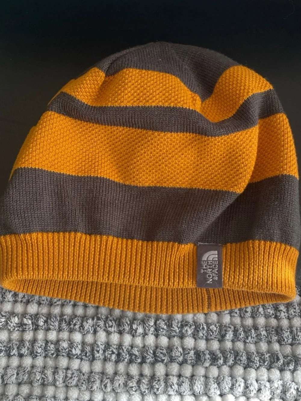 The North Face toddler Striped Beanie‎ - Mustard Yellow & Charcoal